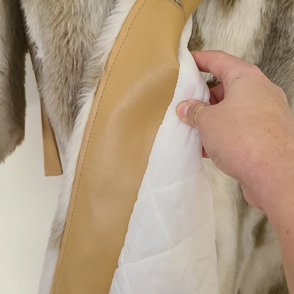 VINTAGE Sears Women's Faux Fur Hooded Coat with Belt - Picture 9 of 10